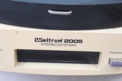 WELTRON 2005 UFO Vintage Stereo System Turntable, 8 Track & Record