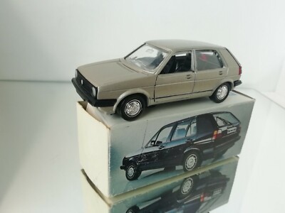 Schabak VW Volkswagen Golf champagne color 1:43 In Box 