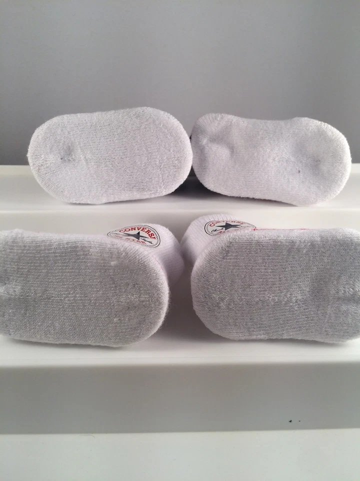 2 Pair Converse Chuck Taylor 0-6 Months Baby Booties Infant Black White Gift - Image 3 of 4