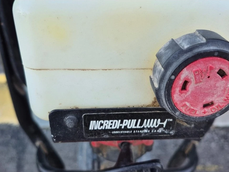 Mini cultivador/máquinas de cultivo Craftsman 32cc a gas Foto 3 de 4