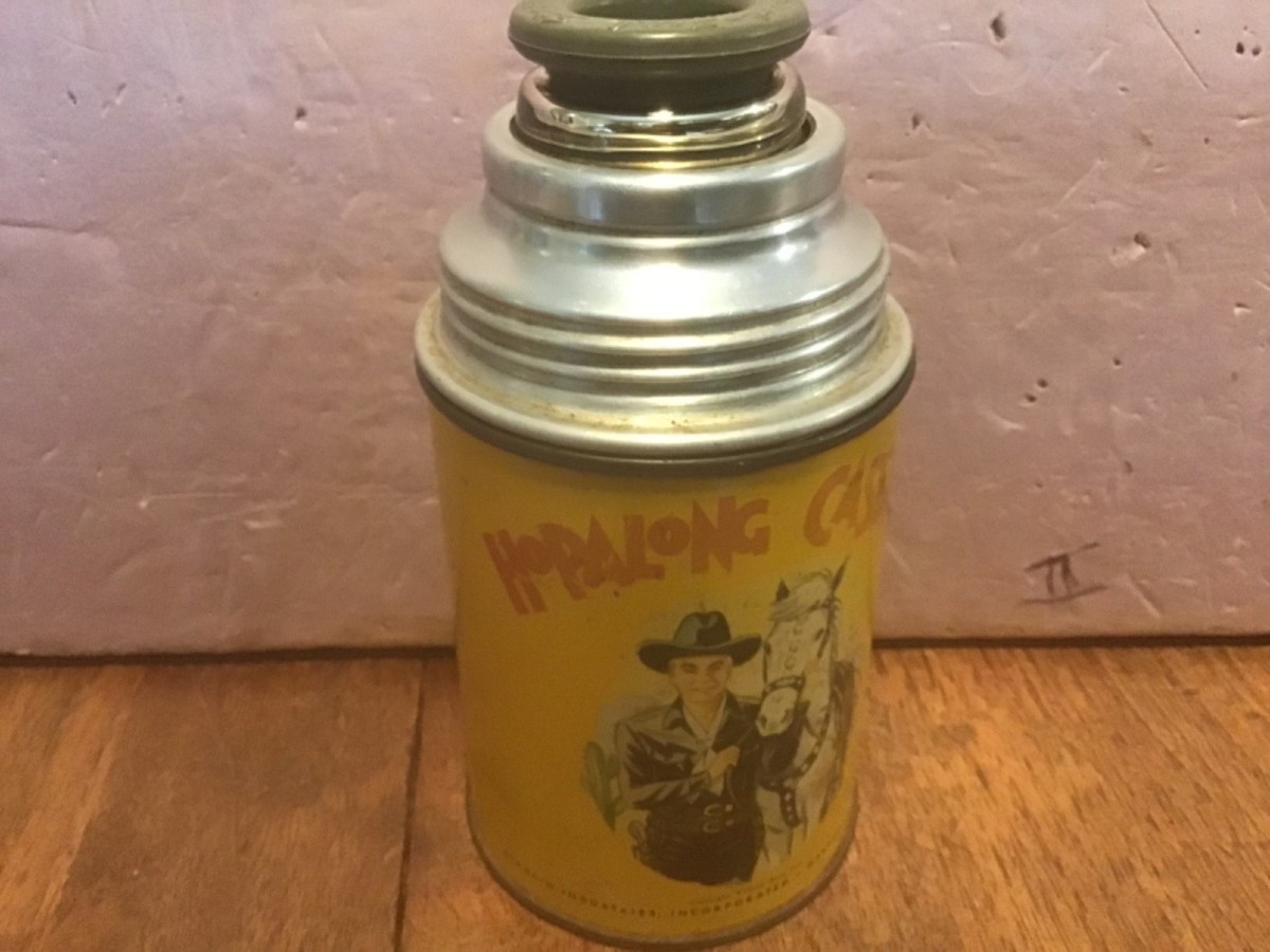 Vintage 1950s Hopalong Cassidy Lunch Box Thermos. Has Some Edge
