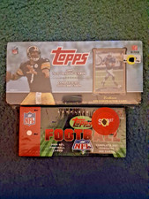 LOTTO SET SIGILLATO TOPPS FOOTBALL FACTORY 2004 & 2009, RIFRATTORE ORO WALMART MANNING