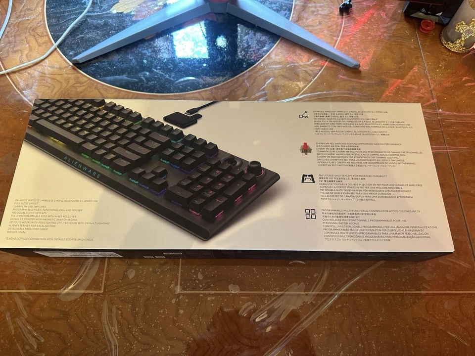 BRAND NEW GAMING KEYBOARD Alienware Tri-Mode Wireless Gaming Keyboard AW920K - Image 2 of 2