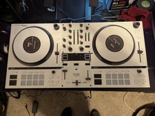 Hercules DJControl Inpulse T7 2 Deck White Limited Edition DJ Controller