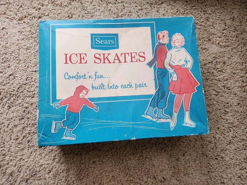C. 1970's Sears Roebuck Ice Skates Men's Lined Size 10 Great Shape in box