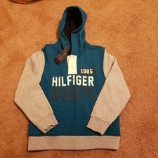 NWT Tommy Hilfiger boys hoodie, size S 8-10