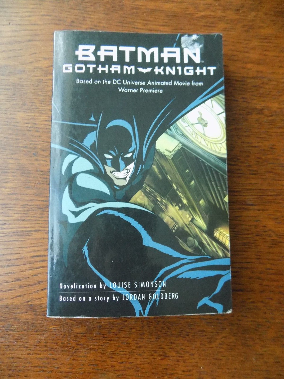 Batman: Gotham Knight (Novelisation) (Batman): Louise Simonson:  9781848560437: : Books