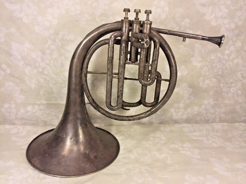 Ant Mellophone Horn Windsor Model Elkhart w 3 zaworach Conn Ustnik bez etui