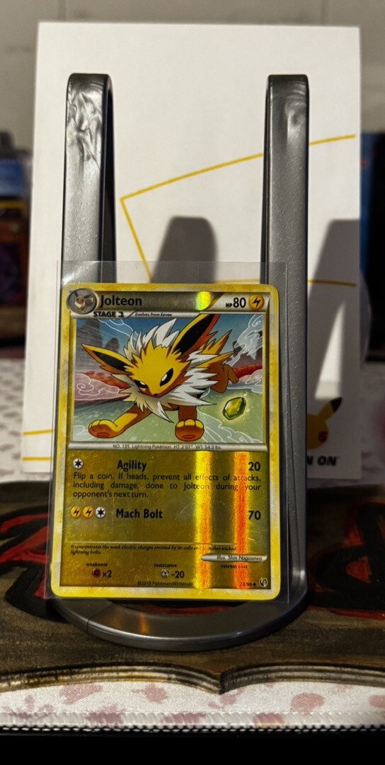 Jolteon 28/90 Reverse Holo Pokemon TCG Undaunted LP Light Play Fast Shipping