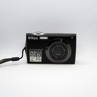 Nikon Coolpix S4000 Schwarz 12MP Touchscreen - Komplett mit Box und Zubehör