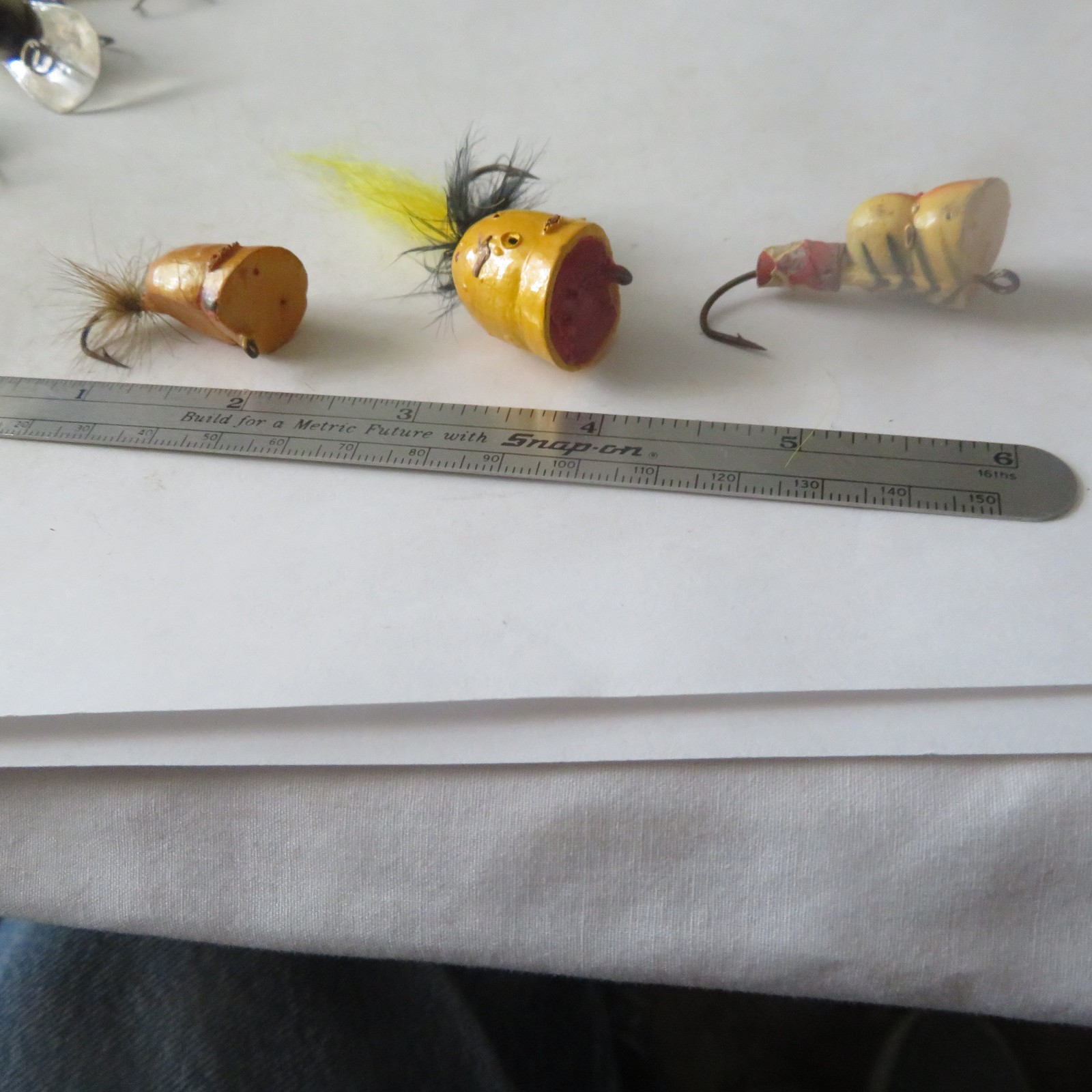 FLY FISHING UNKNOWN  LOT OF 3 ASSORTED POPPERS