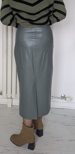 Pistachio Green Faux Leather Skirt - Picture 4 of 5