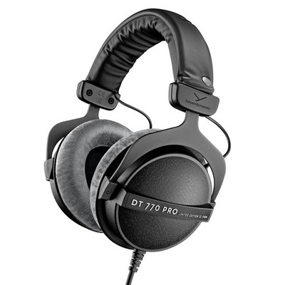 Podcast Recording Studio Headphones - Beyerdynamic DT 770 PRO 32 Ohm