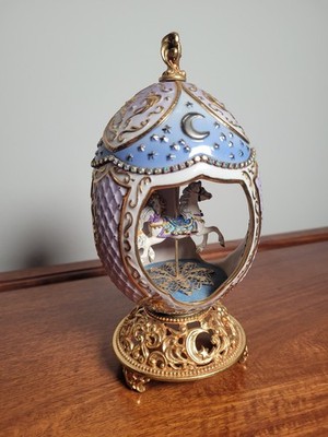 Franklin Mint Fabergé musikalisches Pferd Karussell Ei lila blau Mond Sonne Sterne 