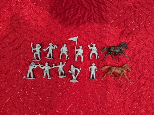 Marx Custers Last Stand Playset Pioneers 10 Figs Lot Powder blue Colored Matched