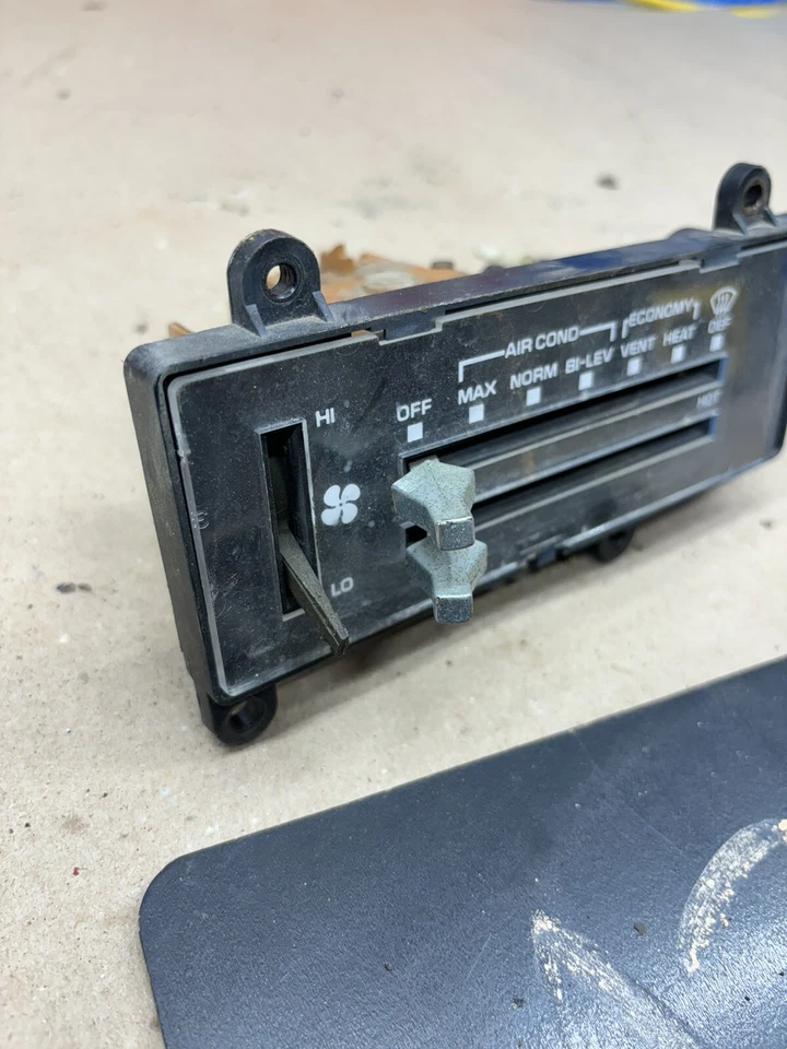 1981 1987 CHEVROLET GMC K10 K5 K20 K30 Heater Heat Ac Air Control Switch Assembl - Image 3 of 4