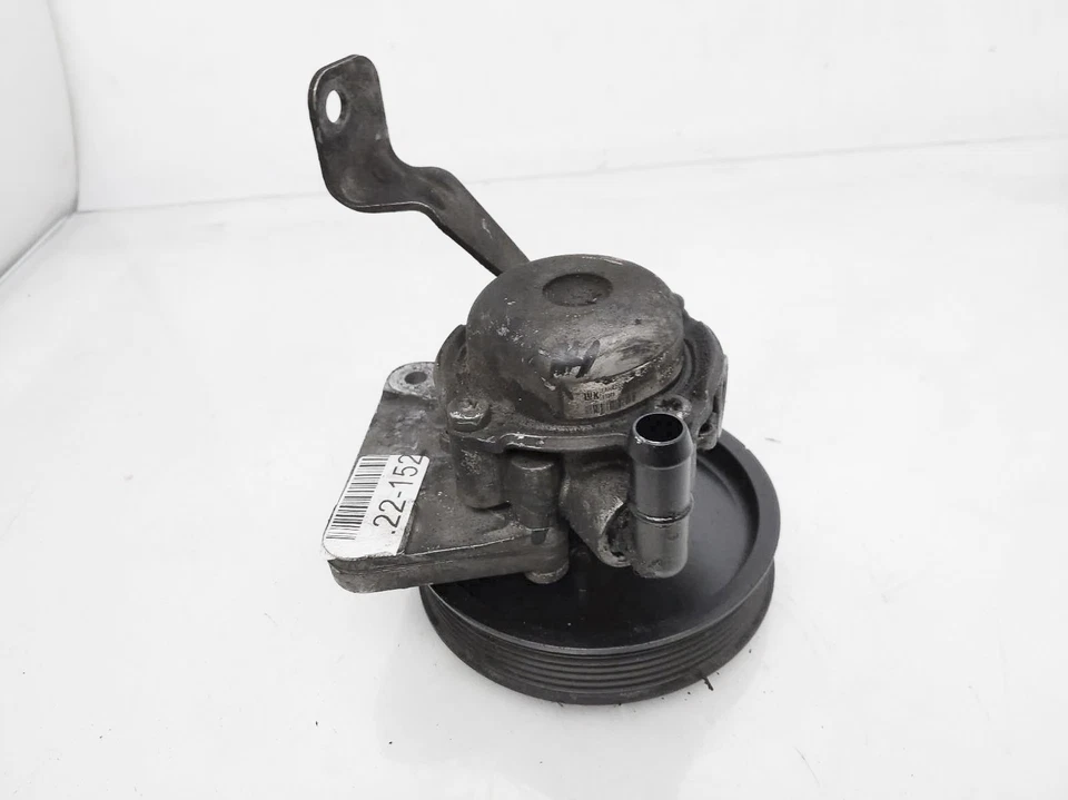 Bomba de dirección asistida BMW 328CI 2000 con polea 32-41-6-760-036 *polea astillada* Foto 3 de 4