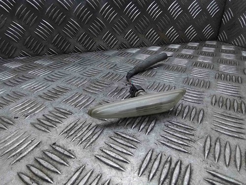 BMW X3 E83 Kotflügelblinker vorne links a049189 e130675 2.00 Diesel 28076397