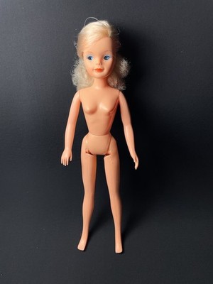 Pedigree Sindy Starlight 1986 12'' Puppe aschblond Seitenteil AKA smirky
