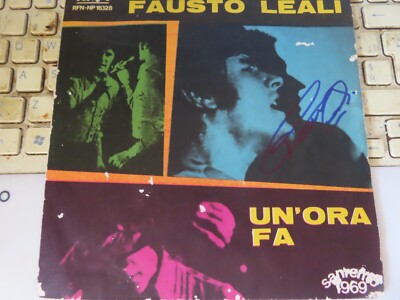 45 giri: ''UN ORA FA /NON L'HAI CAPITO di FAUSTO LEALI, autografo originale