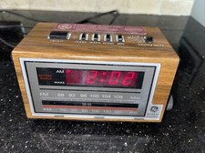 Vtg General Electric GE AM FM Radio Alarm Clock Model 7-4601A Woodgrain Works