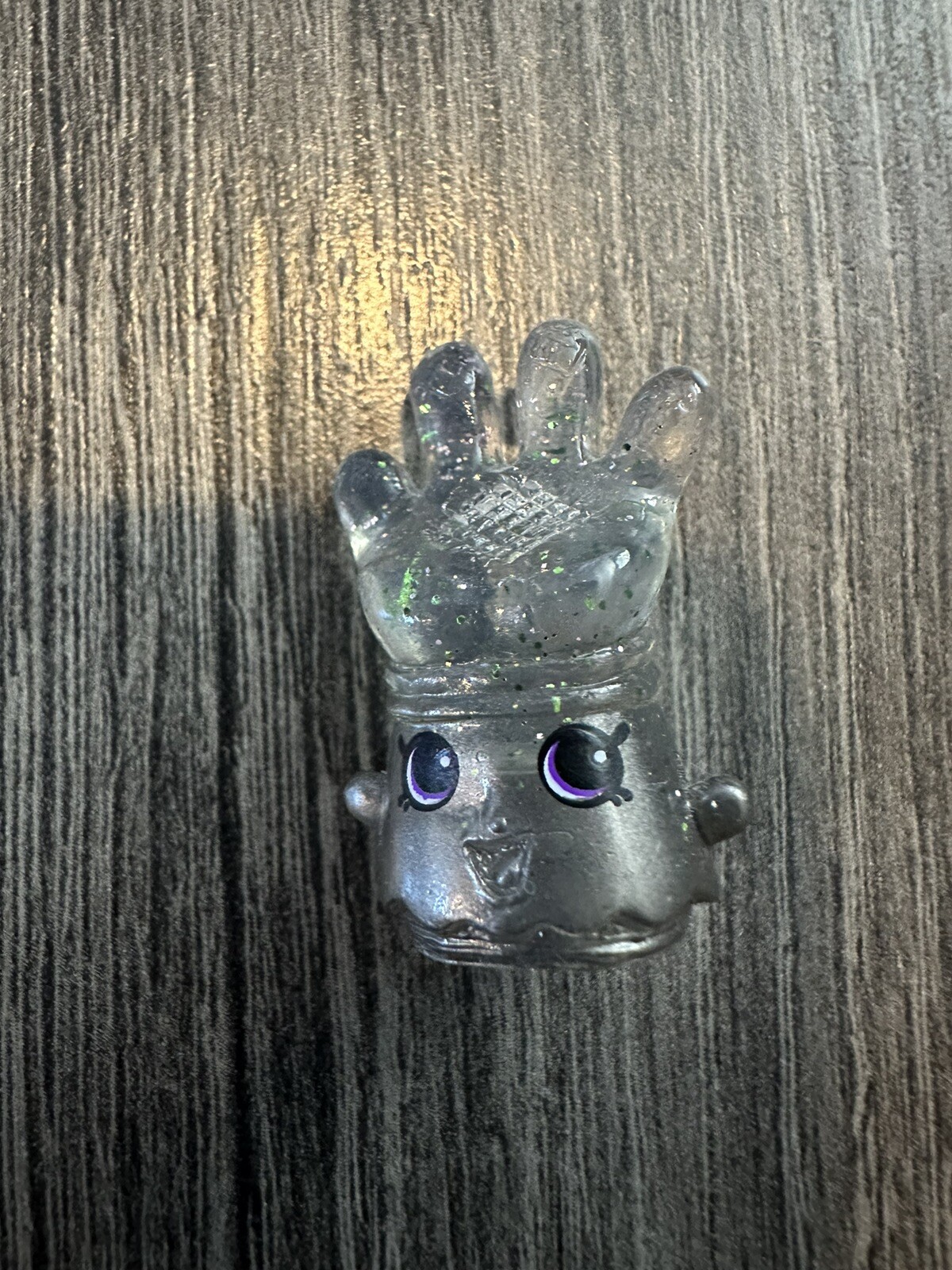 Shopkins Mini Packs Season 10 Rub-A-Glove Limited Edition #1621 of 5000