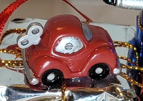 Vtg 1996 RADIO FLYER WAGON w/ Plane, Glass Marble, Toys Christmas Ornament & Box - Picture 6 of 12