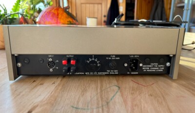 QUAD 405 100 Wats per channel vintage stereo amplifier. Excellent