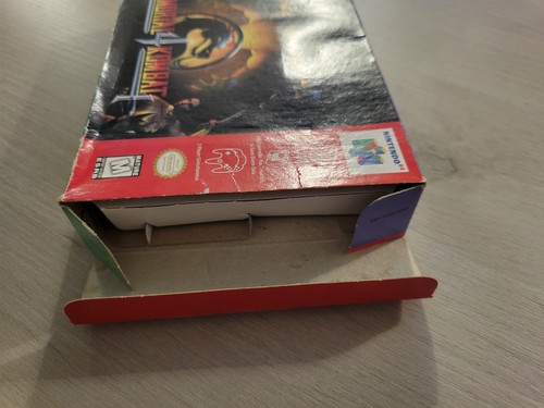 Mortal Kombat 4 N64 - Authentic Box & Game - Protector Included - Picture 9 of 13