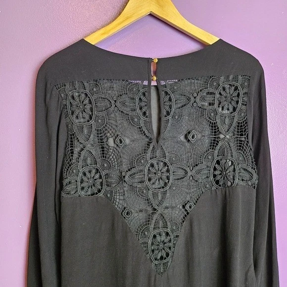 Vestido Twelfth Street by Cynthia Vincent negro manga larga encaje espalda talla mediana Foto 4 de 4