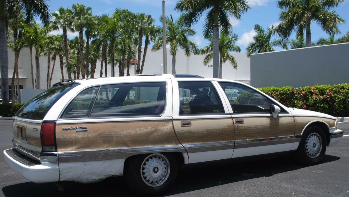 Faded patina on Buick Roadmaster