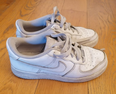 Nike Air Force 1 LE Weiß Turnschuhe Sneaker Größe UK 5,5 ältere Kinder EU38,5