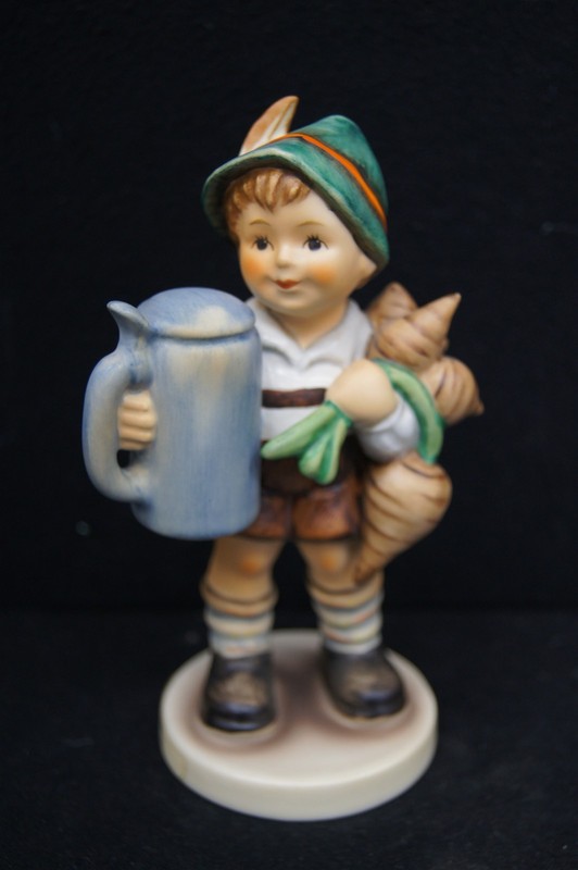 HUMMEL GOEBEL Porcelain Figurine #87 For Father 5.5" TMK-7