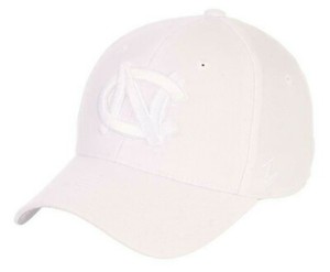 NORTH-CAROLINA-TAR-HEELS-WHITE-ON-WHITE-FITTED-SIZED-ZEPHYR-DH-CAP-HAT-NWT