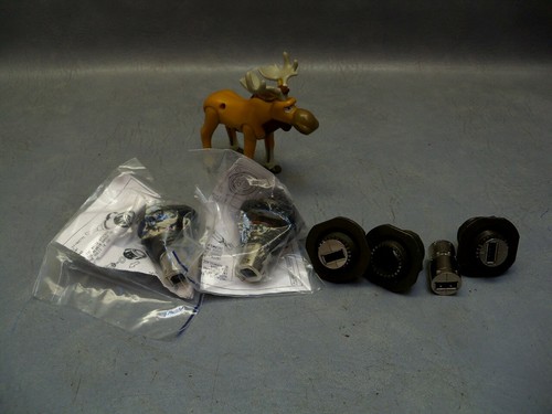 Adapter Connector USB Type B to USB Type A USB 2.0 Amphenol USBBFTV71G Lot of 5 - Picture 1 of 6