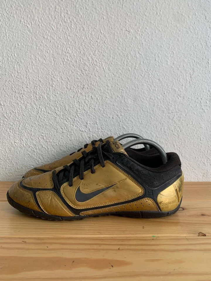 Nike Air Zoom Control US 8 TF RARE  Soccer Shoes Gold - Image 2 of 4