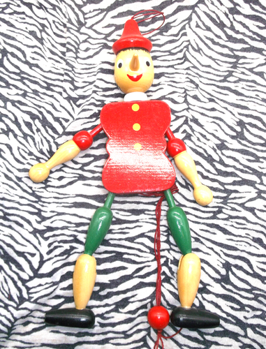 AnnonceMarionnettes Pinocchio - Poupée Pinocchio