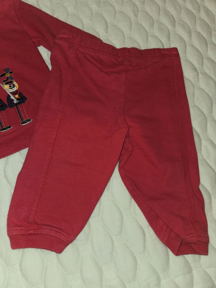 Juego de 2 piezas Class Club Vintage Baby Boys soldados rojos coleccionables talla 9mth Foto 3 de 4
