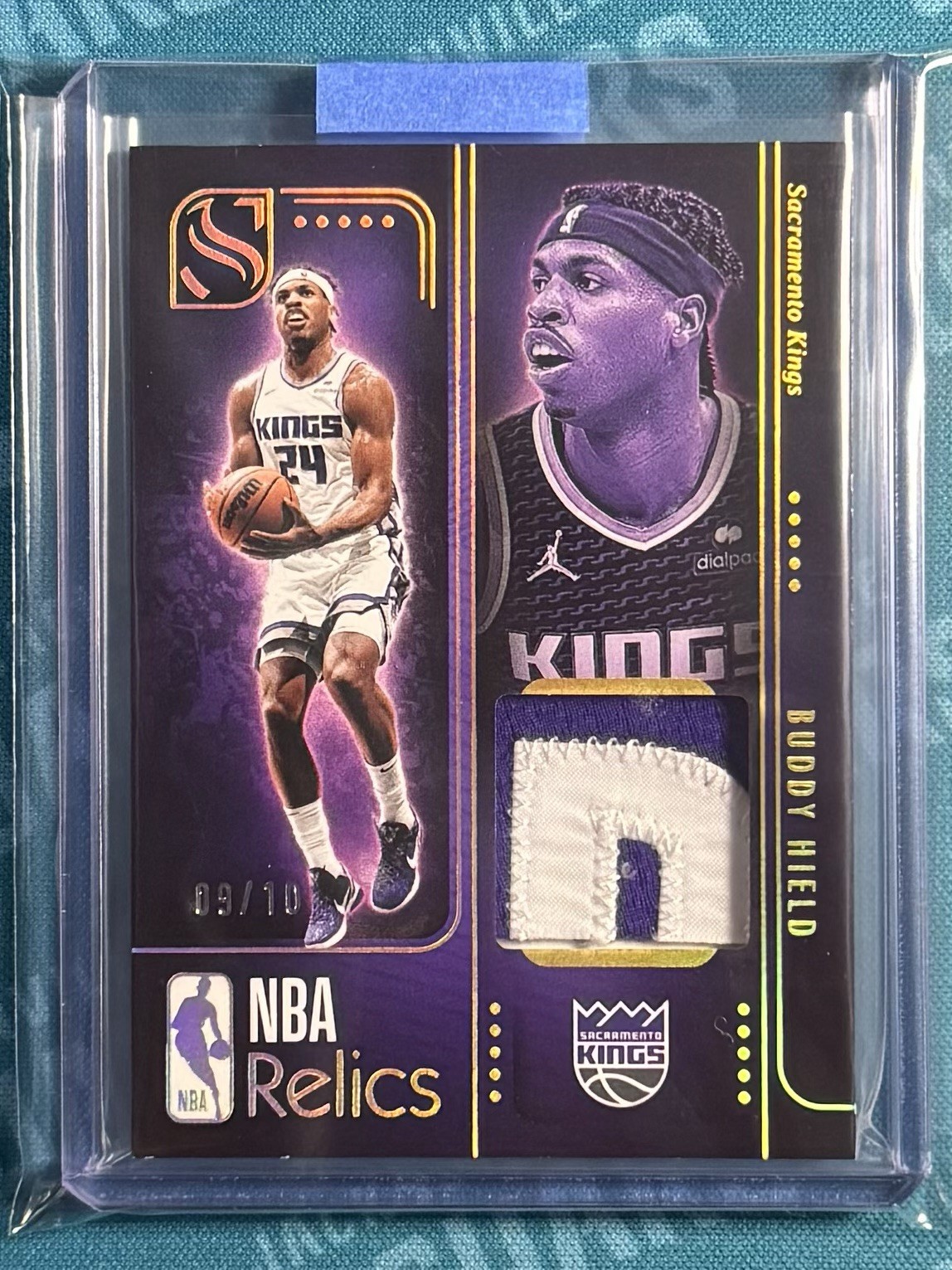 2024-25 Panini Silhouette - NBA Relics Buddy Hield #REL-BUD (MEM) Holo Gold /10