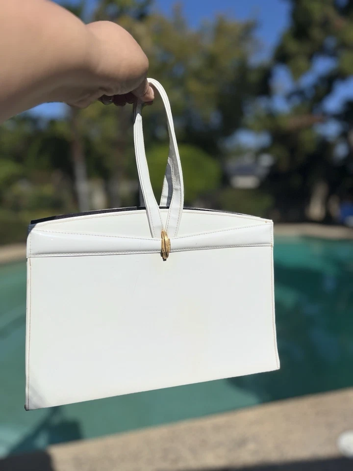 Bolso de mano Garay de colección años 60 charol blanco roto asa superior cartera herrajes dorados Foto 3 de 4
