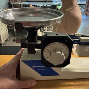 Fisher Scientific Model 720 Triple Beam Mechanical Balance Lab Scale w/ Pan