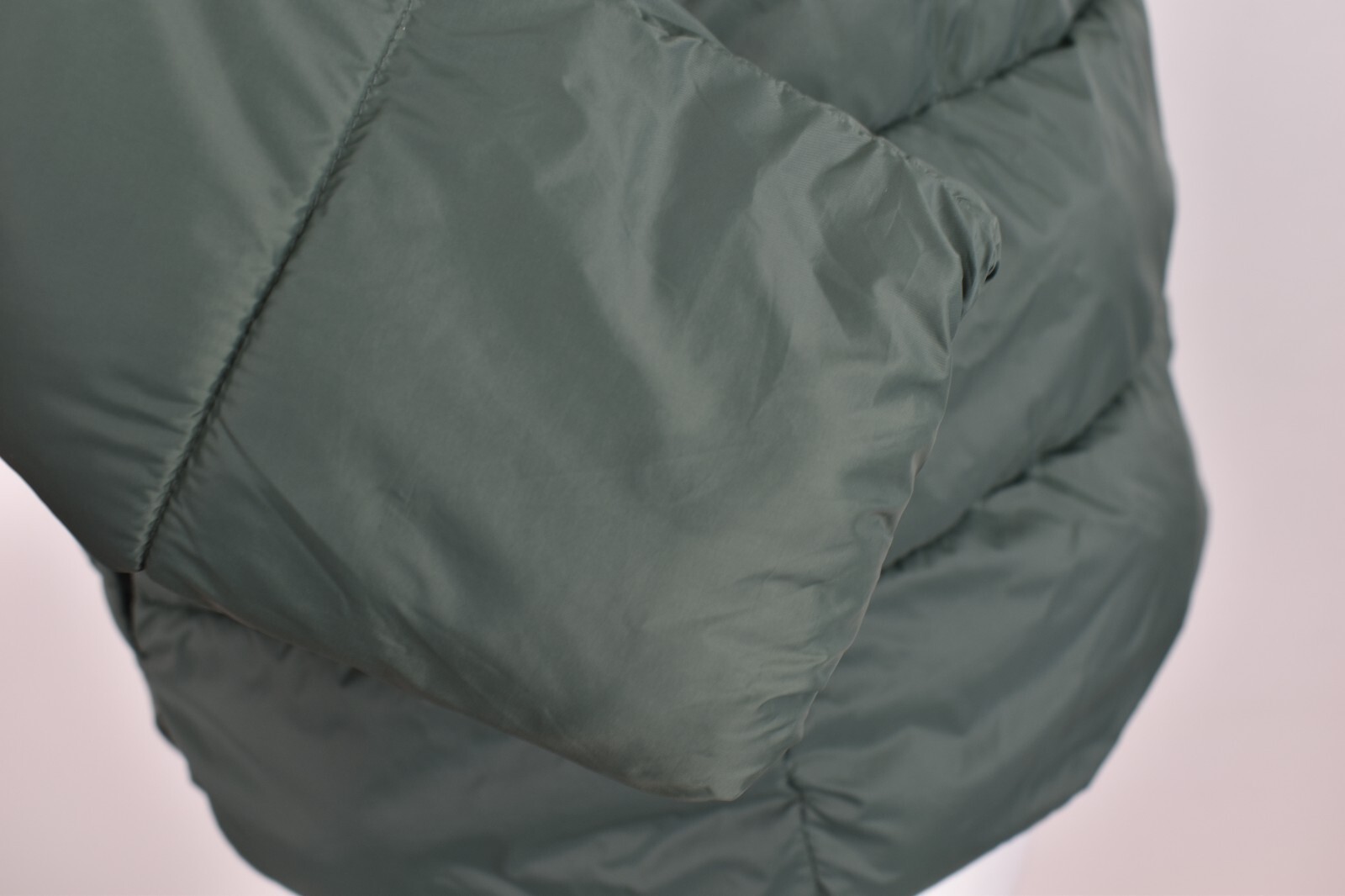 GAP Green Padded Jacket size M Womens Full Zip Outerwear Outdoors Womenswear - Picture 3 of 8