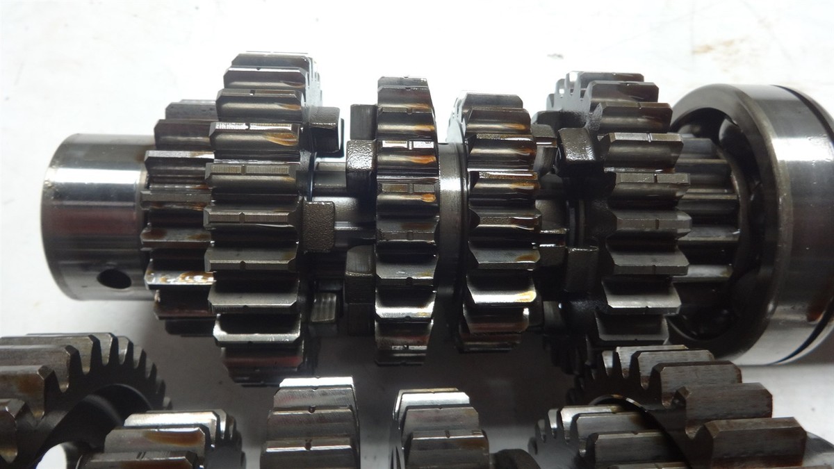 【とわ】 84 KAWASAKI GPZ900 ZX900 GPZ ZX 900 KM119B ENGINE TRANSMISSION