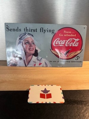 Coca Cola Werbeschild Metall - Pin-Up Fliegerin - 30 x 16 cm - Made in USA