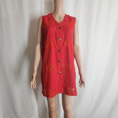 Ha Ra Top Made In USA Size Medium Red Button Up 