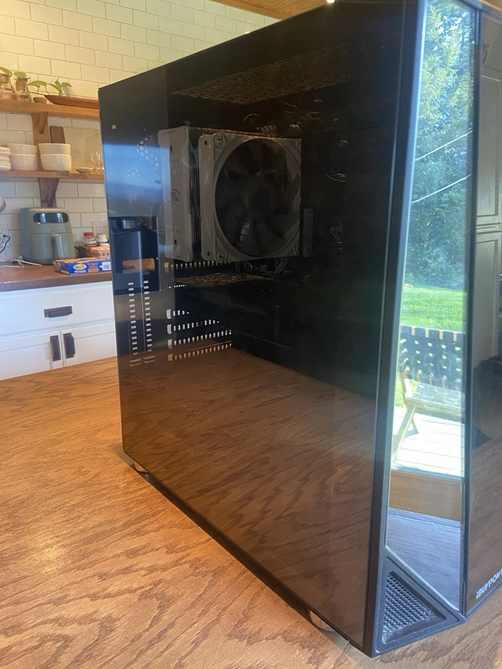 iBUYPOWER Gaming PC ISeries - Image 3 of 4