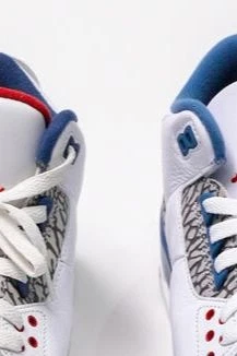 SHOCK DROP - UNDER RETAIL AJ3 True Blues and UNDER MARKET TRAVIS x FRAGMENT