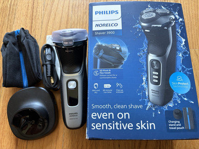 Philips Norelco Shaver 3900 Series, Wet and Dry Electric Shaver (Open Box)