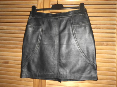 Leder-Rock..Féraud..Gr.36/38..Schwarz..Reißverschluss..Schlitz..Gefüttert
