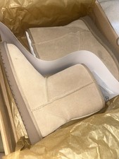 Koolaburra by UGG W KOOLA SHORT Beige Suede Lined Pull On Booties Women's US 7